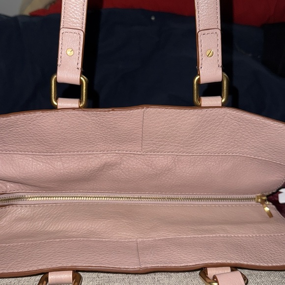 NWOT Marc by Marc Jacobs Satchel is beautiful and comes with a dust bag - Picture 5 of 6